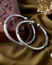 Icarus Oxidised Bangle