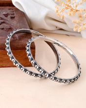 Centauri Oxidised Bangle