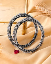 Achird Round Oxidised Bangle