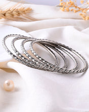 Antheia Oxidised Bangle