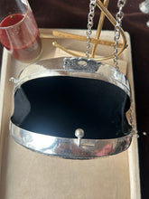 Stunning Vespera Lightweight Purse/Handbag