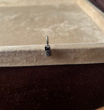 Stone Clip Nose Pin