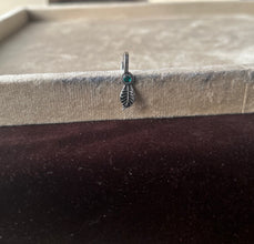 Elegant Leaf Stone Clip Nosepin