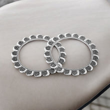 Spica Snail Round Oxidised Bangle