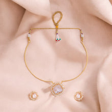 Fornax Gold Stone Necklace Set