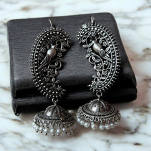 Stunning  Flora and Fauna Earring