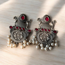 Stunning Antique Earrings With White Pearls