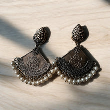Stunning Pendal Drop Earrings