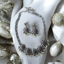 Royal Glittering Pink Pearl Necklace Set