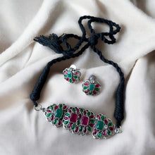 Glimmering Multicolor Choker Necklace Set