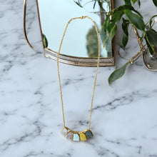 Equisite Glamorous Chain Pendal