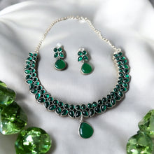 Equisite Royal Green Necklace Set